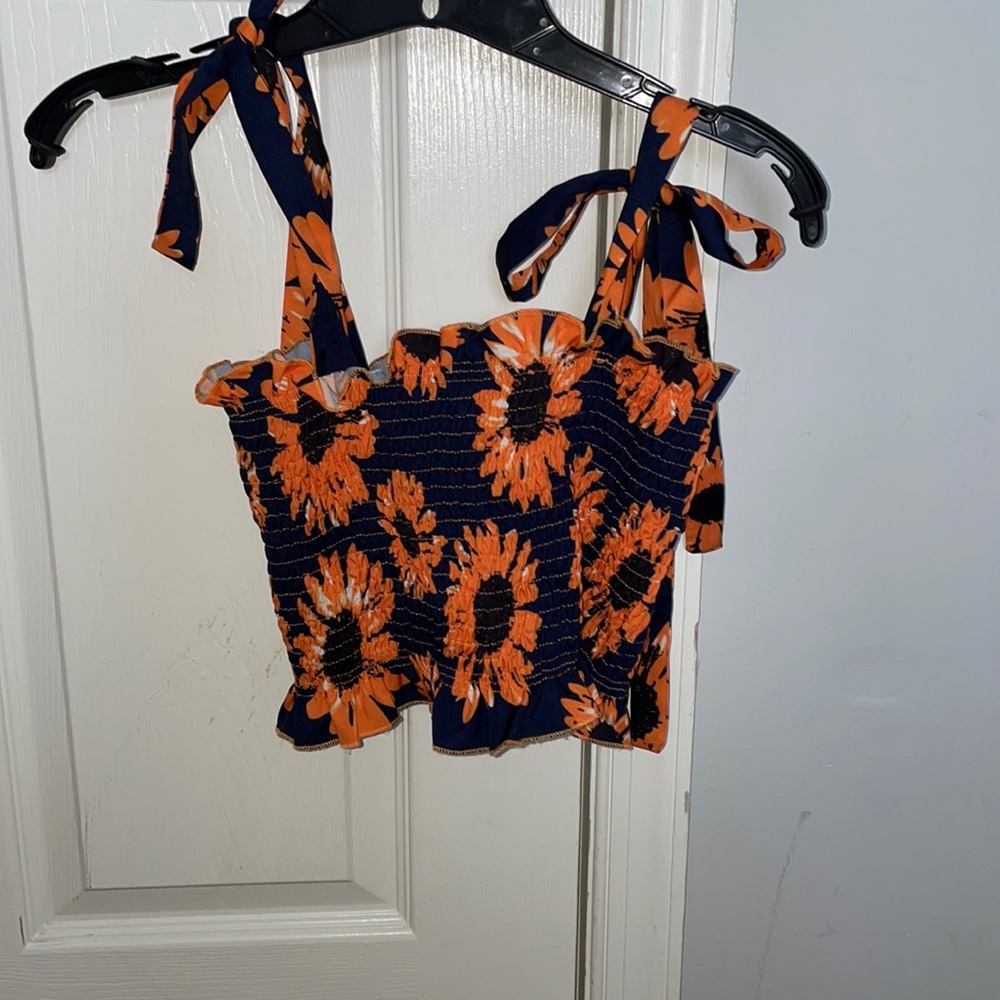 Sunflower tank